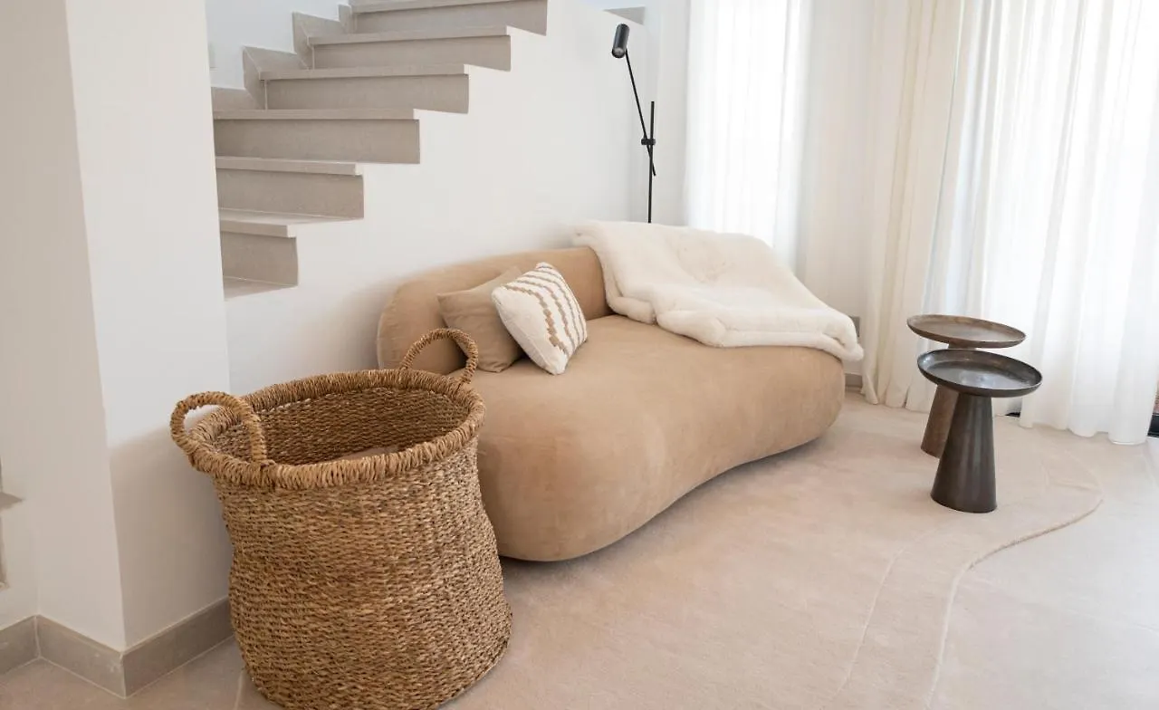 Large 5 Bedroom Villa With Heated Pool + Sea Views Marbella Spain